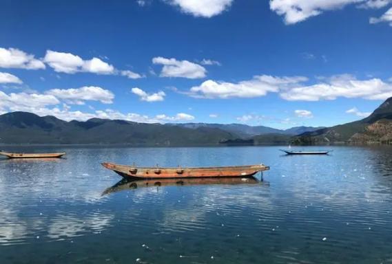 泸沽湖三大禁忌,寺庙门口的水池是干什么的图3